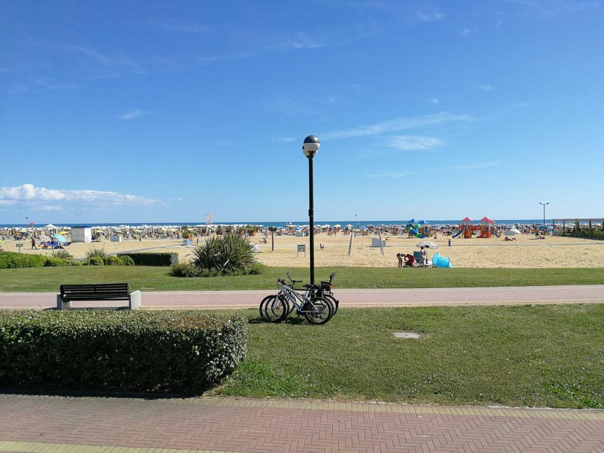 Residence Solarium Bilo Bibione Exteriör bild